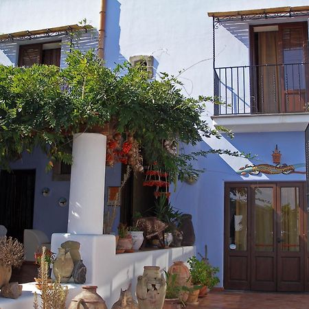 Agriturismo U Zu Peppino 리파리 외부 사진