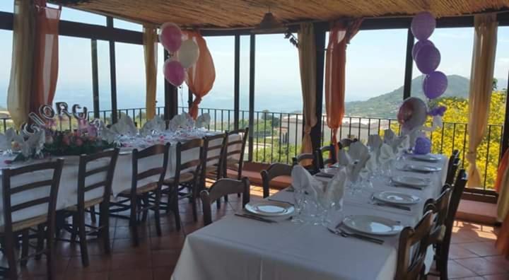 Agriturismo U Zu Peppino 리파리 외부 사진