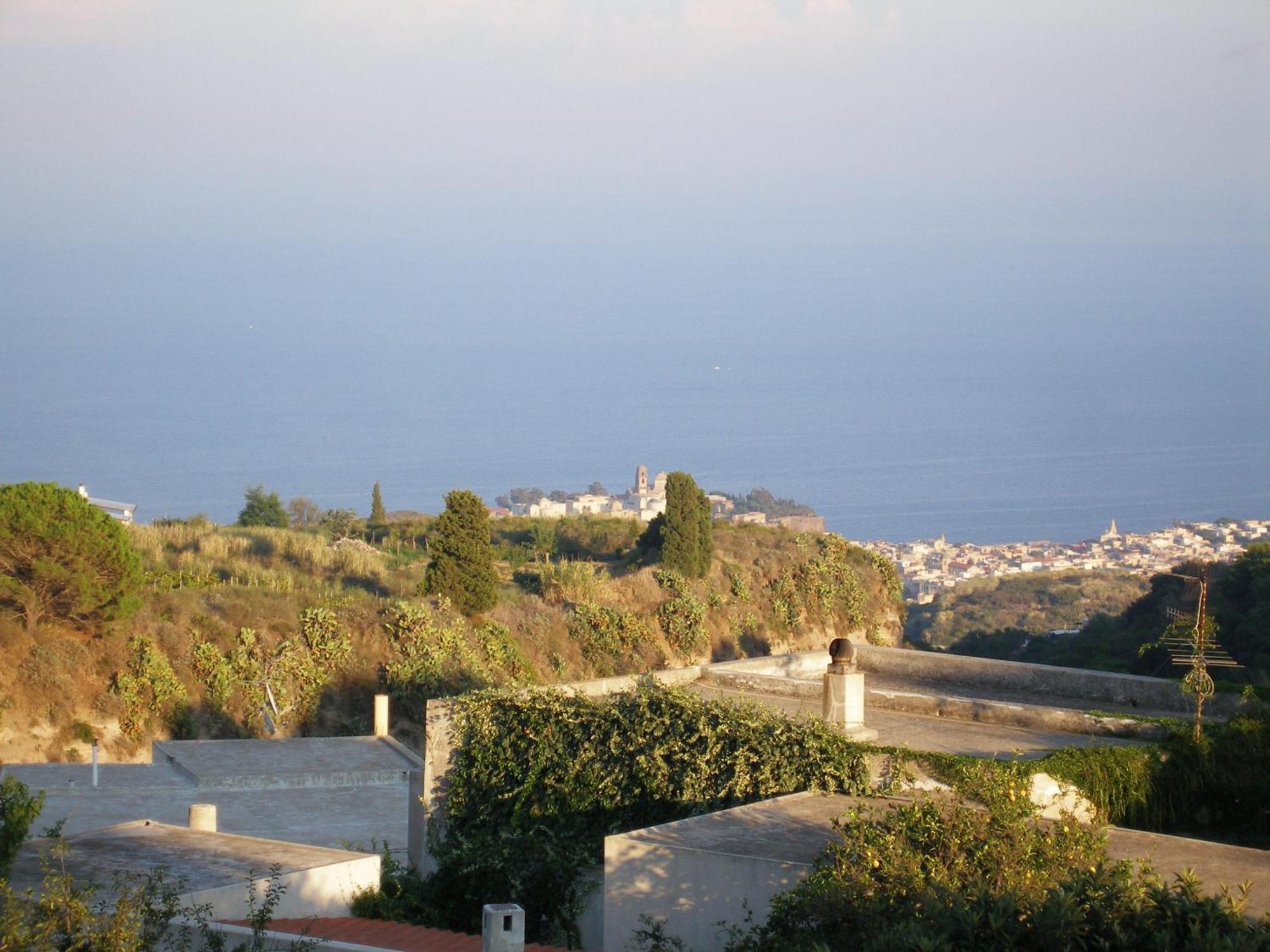 Agriturismo U Zu Peppino 리파리 외부 사진